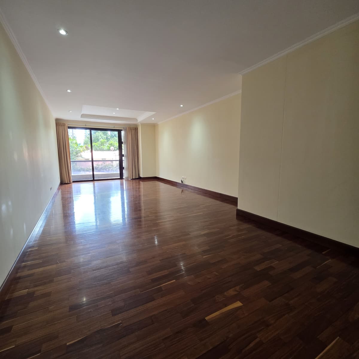 Apartamento En Renta en Zona 10 Altos De Santa Clara - foto 1