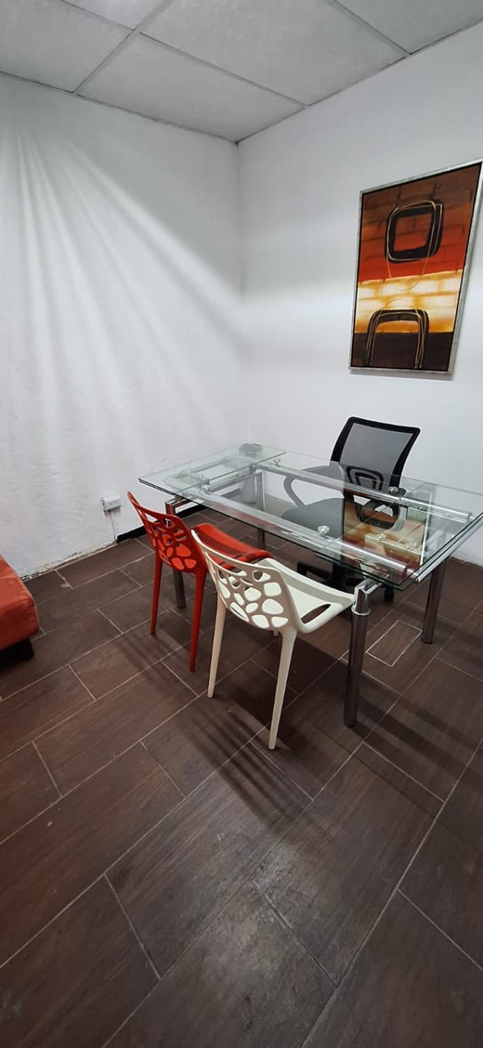 Oficinas en renta zona 10 Boulevard Los proceres - foto 1