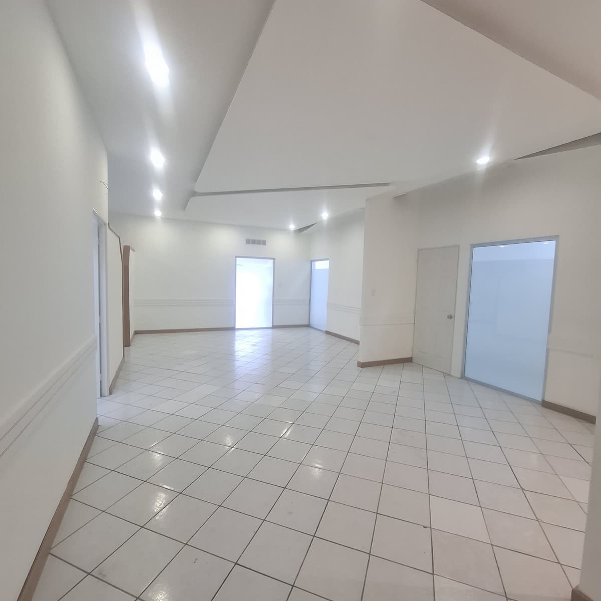 Oficina en Alquiler Geminis Zona 10 Ciudad de Guatemala - foto 1