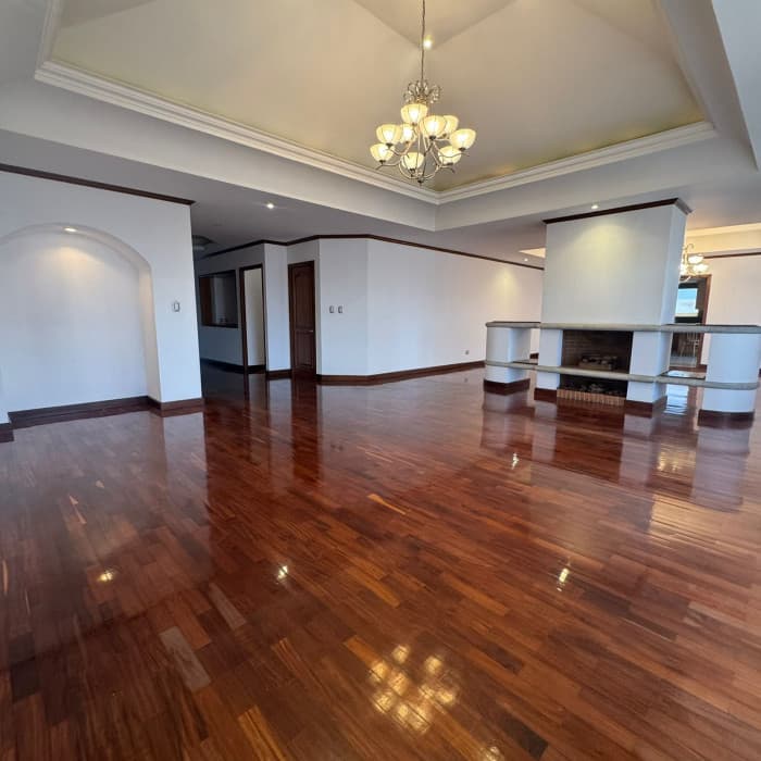 Penthouse en Venta  cerca de La Estación zona 10 - foto 1