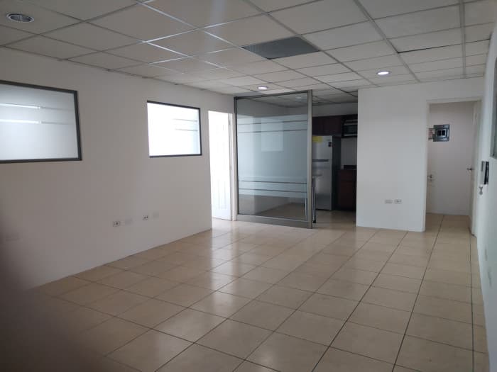 Oficina en renta en Edificio Torino de 101 metros - foto 1