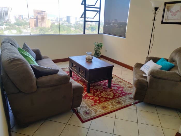 Apartamento en Alquiler Amueblado en Milenia Zona 10 - foto 1