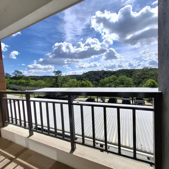 Apartamento en Venta para Inversión en Zona 16 Senderos - foto 1