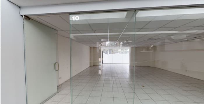 Local comercial en renta en zona 10 Murano Center - foto 1