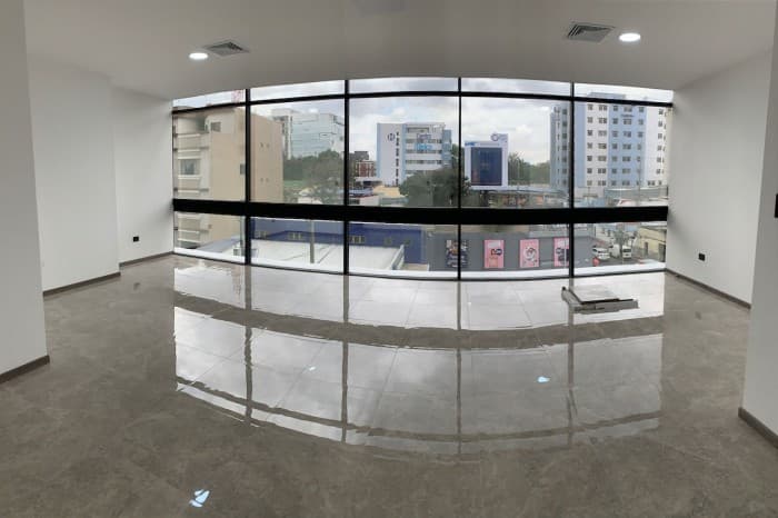 Alquiler de Clínica médica zonas 10 Guatemala - foto 1