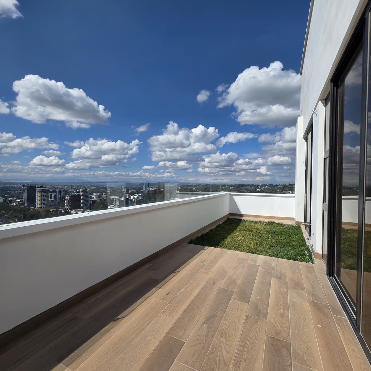 Apartamento con jardin en Venta Z.15 Vista Hermosa - foto 1