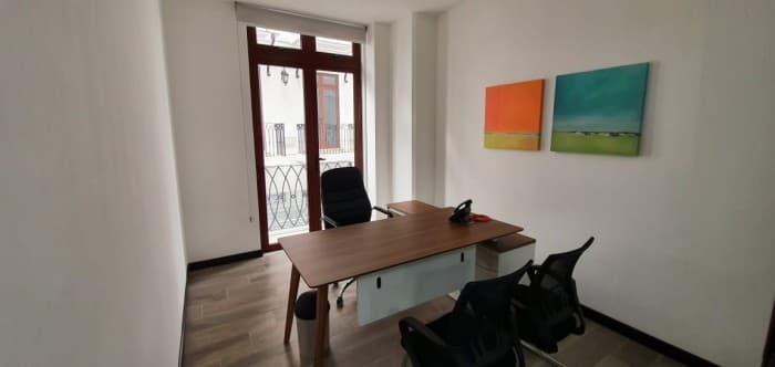 Oficina tipo co-working amueblada en zona 16 - foto 1