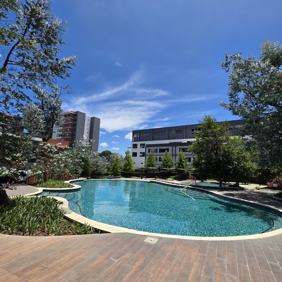 Apartamento con jardin en Venta Zona 14 La Villa - foto 1