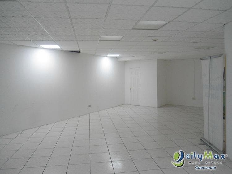 Renta local comercial en zona 10 Plaza Comercial - foto 1