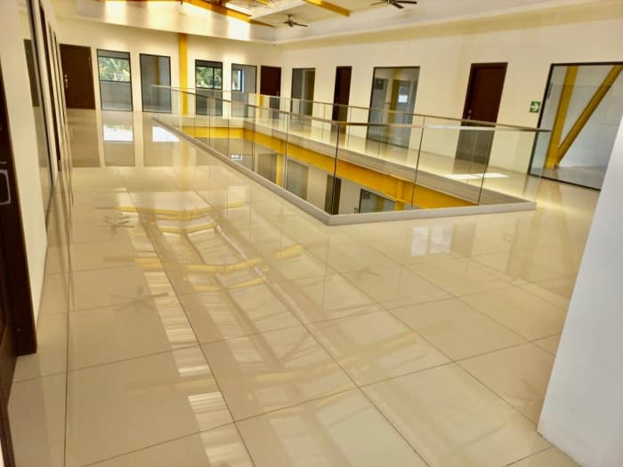 Oficina en renta en centro empresarial en Escuintla - foto 1