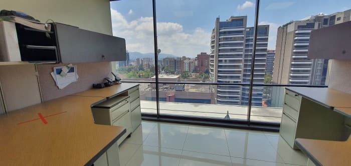 Oficinas en venta en Design Center zona 10 - foto 1