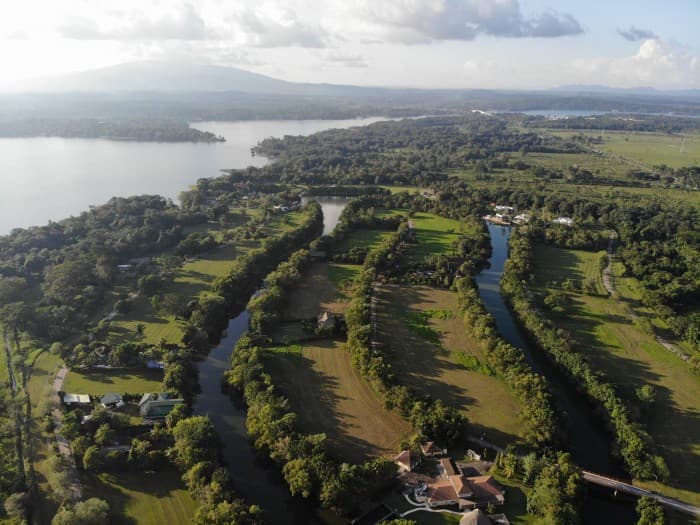 CityMax vende terreno en Izabal Rio Dulce - foto 1