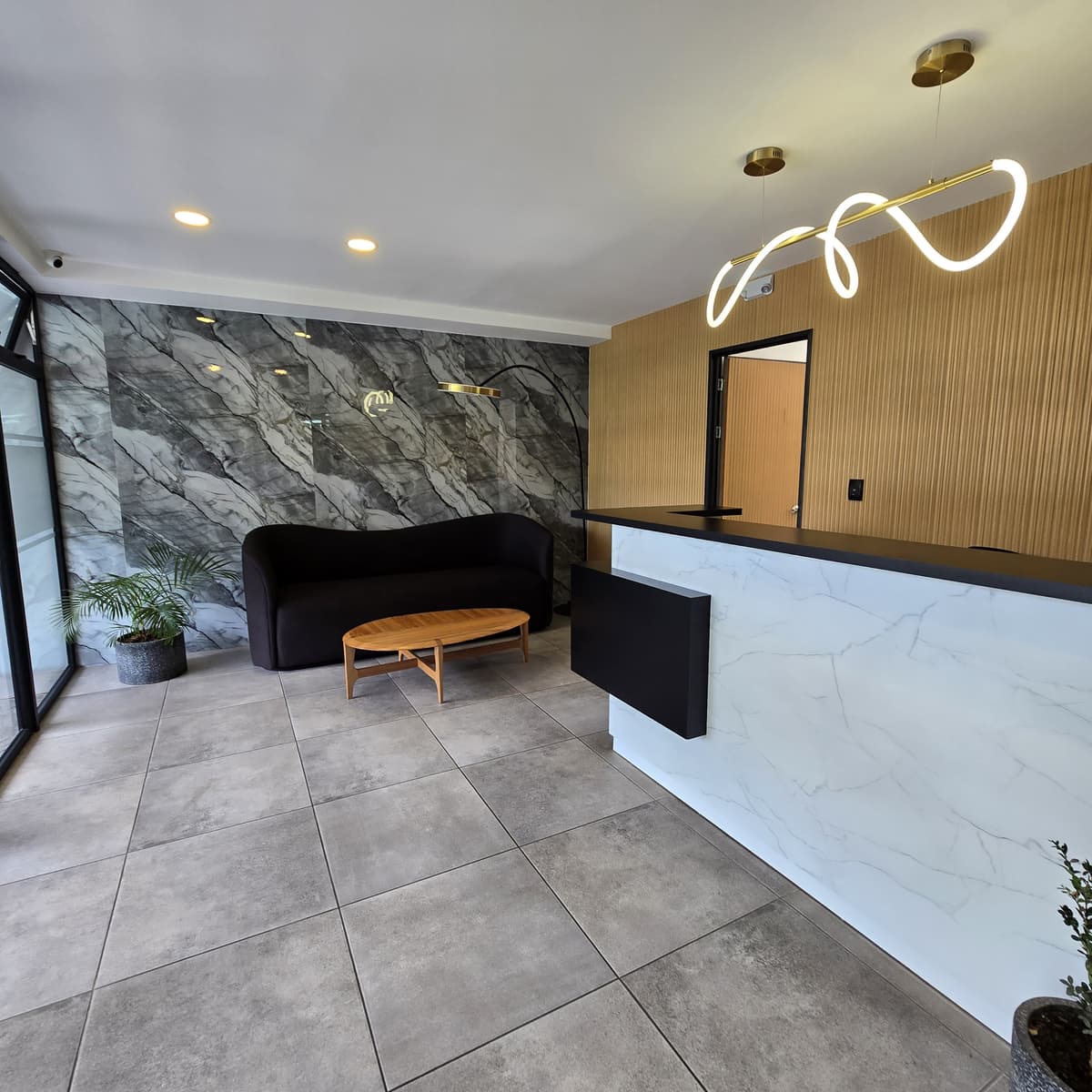Apartamentos AIRBNB en VENTA en zona 10 Listo! - foto 1