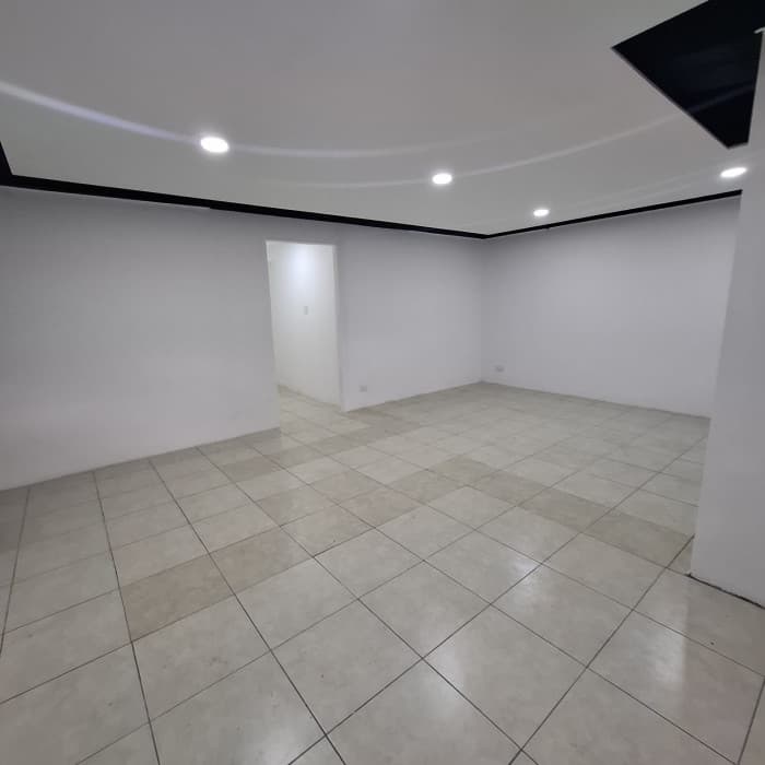 Oficina Comercial en Renta en Zona 10Ciudad de Guatemala - foto 1