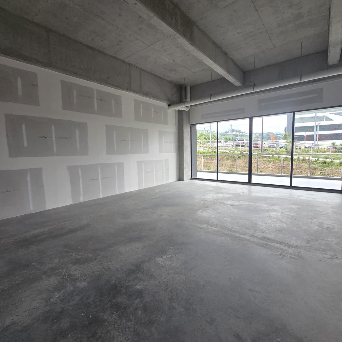 Local comercial en renta en Villa Nueva Guatemala - foto 1