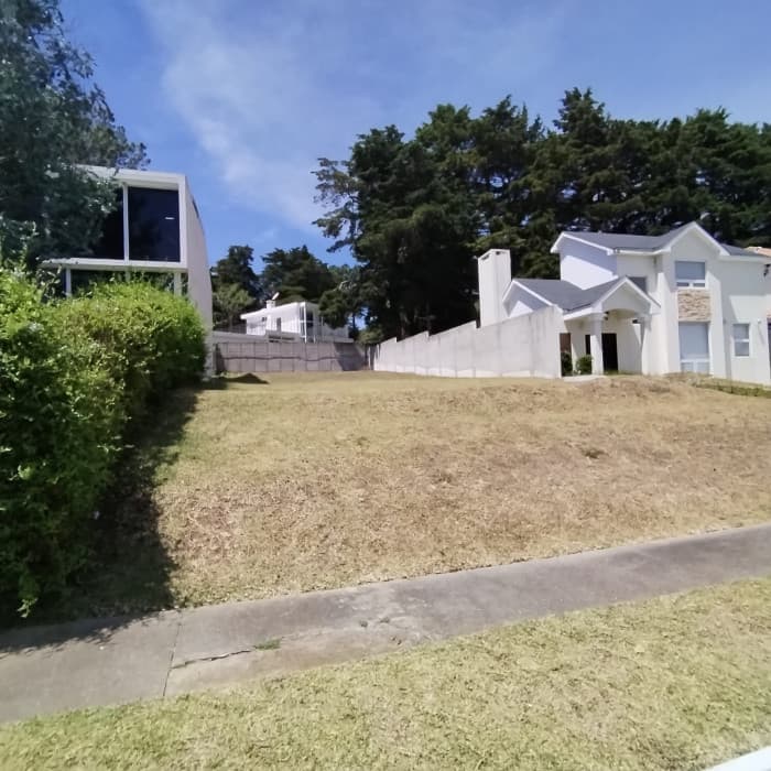 Terreno residencial en venta en La Fontana Fraijanes - foto 1