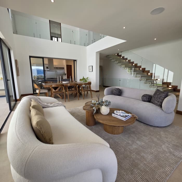 Lujosa Casa en Venta en Exclusiva Zona 16 el Pulte - foto 1