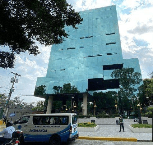 En Renta oficina en Aristos Reforma zona 9 - foto 1
