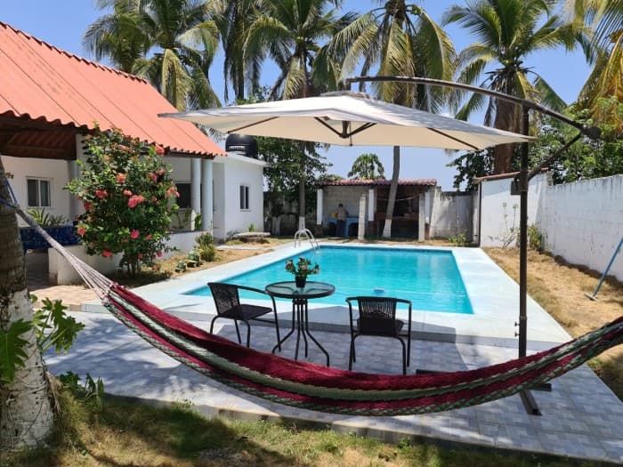 CASA A 50M DE LA PLAYA RAMA BLANCA SIPACATE ESCUINTLA - foto 1