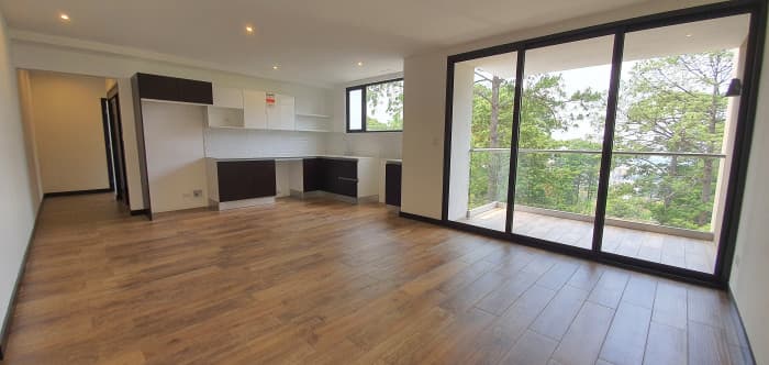 Apartamento en venta en Kanajuyu Zona 16 - foto 1