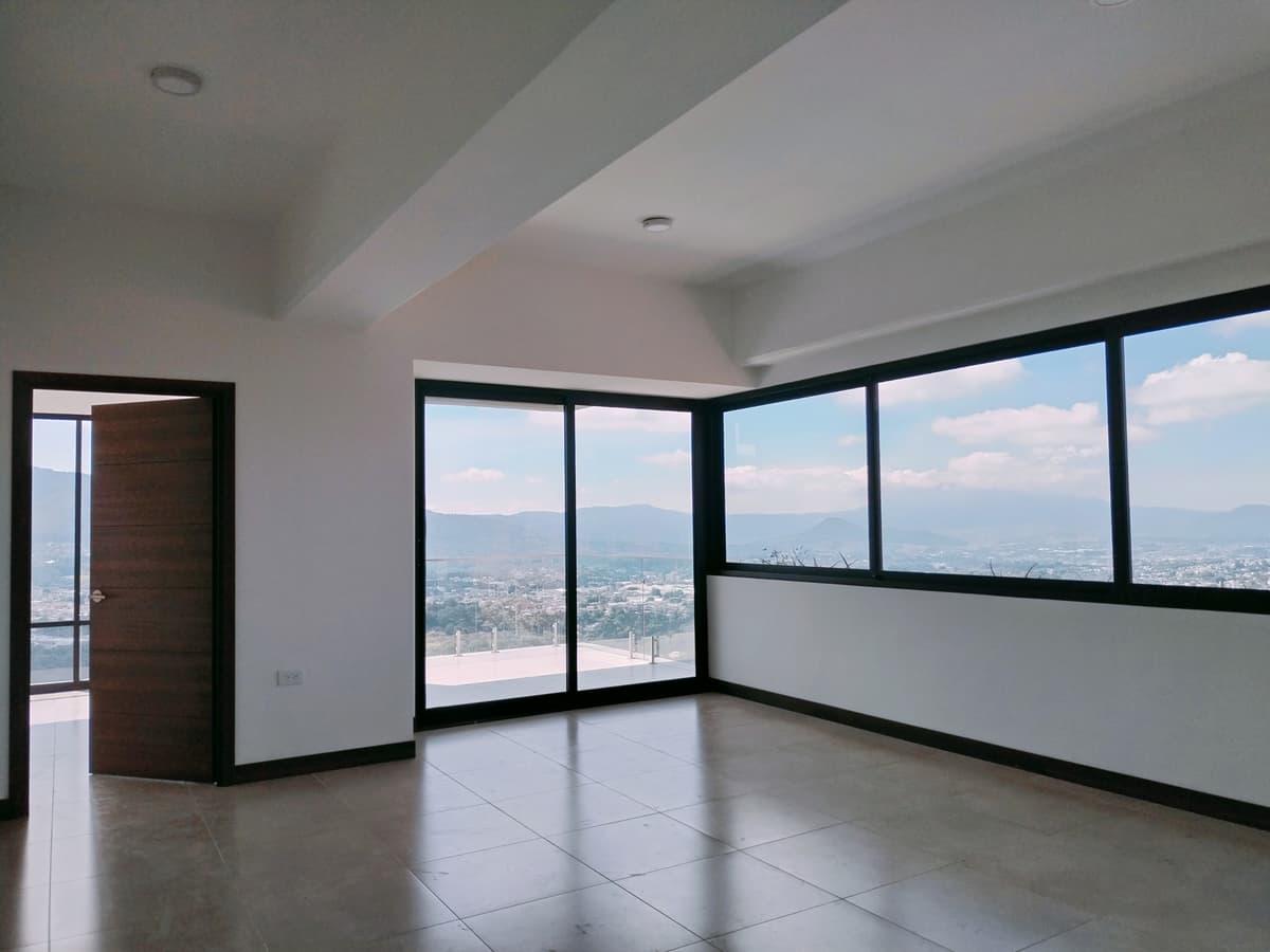 Apartamento en Venta para Inversión en Elemento zona 13 - foto 1