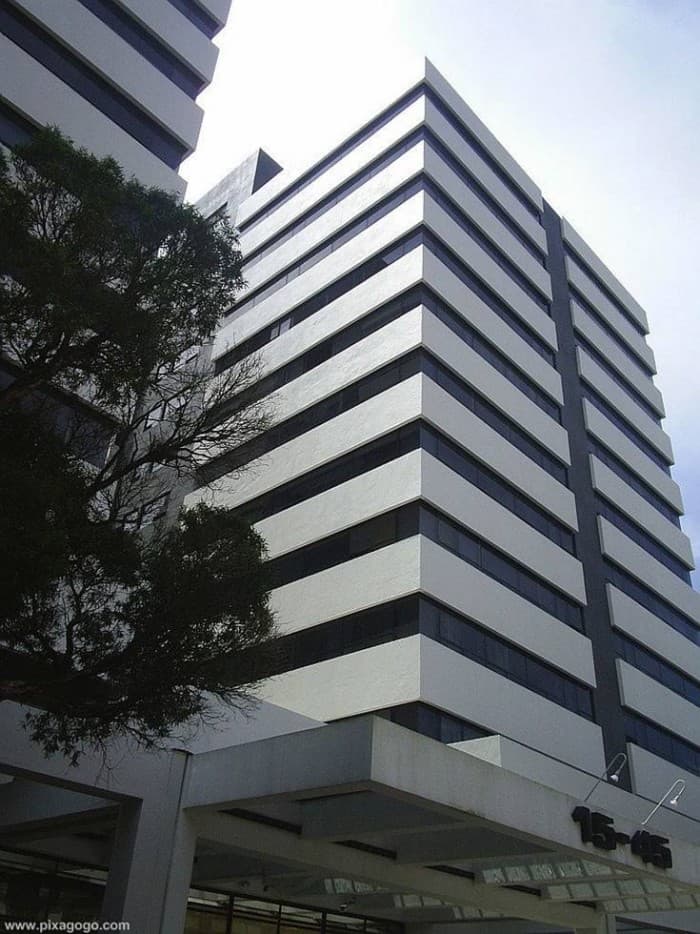 Oficina en Alquiler o Venta en la Zona 10 - foto 1