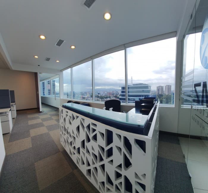 En venta oficina amueblada en Zona Pradera - foto 1