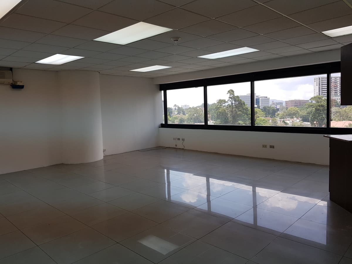 Oficina en RENTA edificio exclusivo  zona 10 Guatemala - foto 1