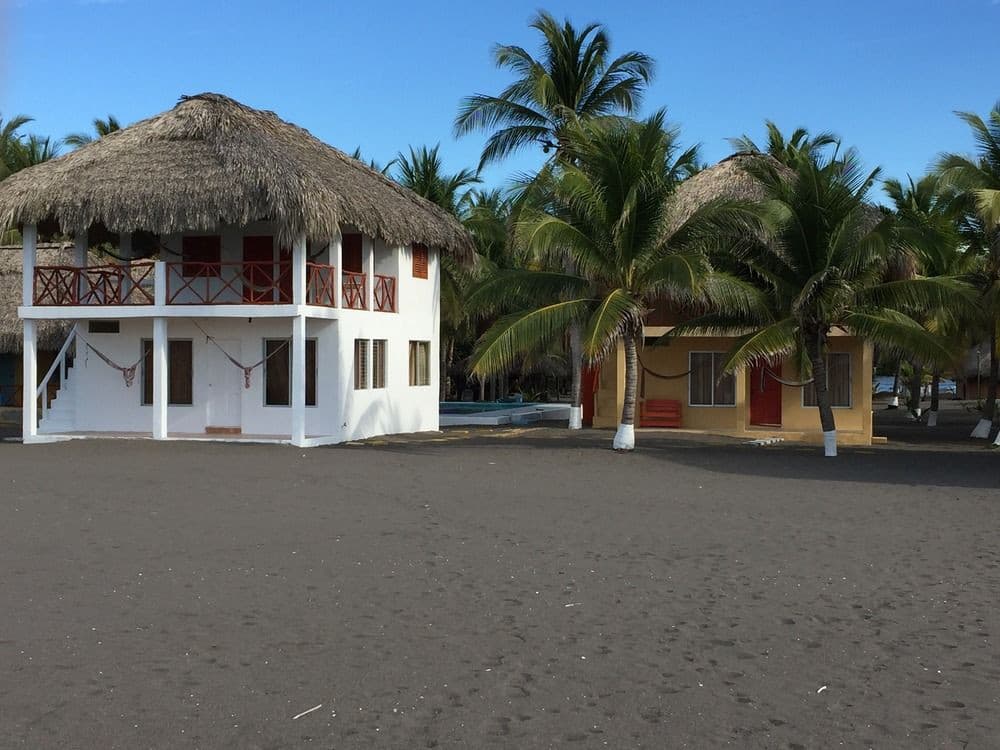 Hermoso Terreno Hotel en las Lisas Barra del Jiote - foto 1