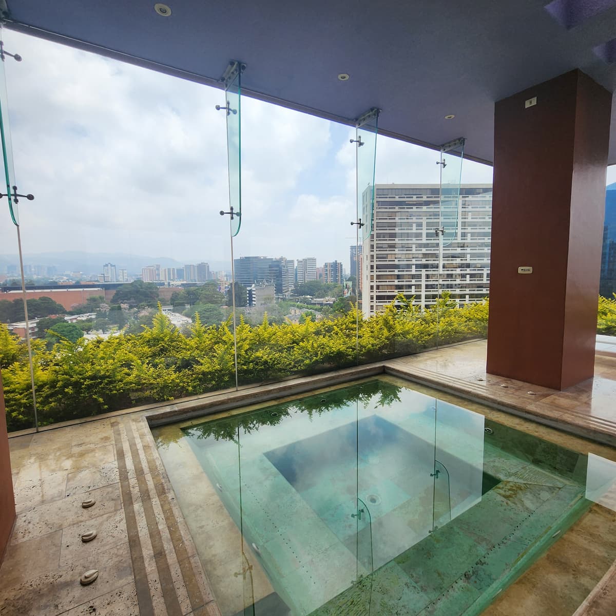 Apartamento en Renta en Zona 10, Ciudad de Guatemala - foto 1