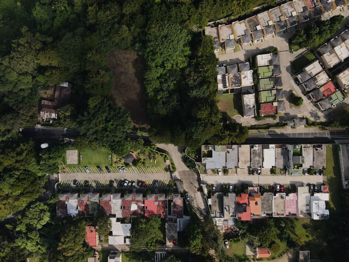 Terreno en Renta CAES ideal para Inversion Comercial   - foto 1
