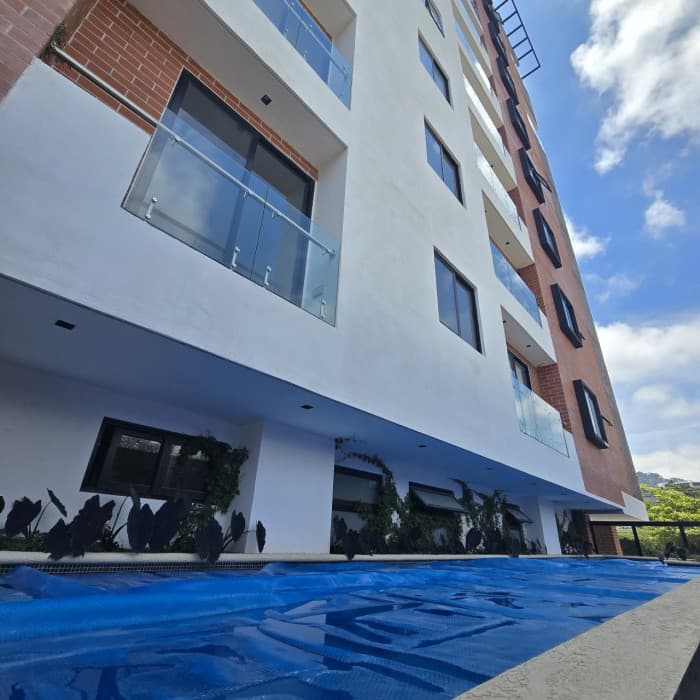 Apartamento Amueblado en Renta en VH II Zona 15  - foto 1