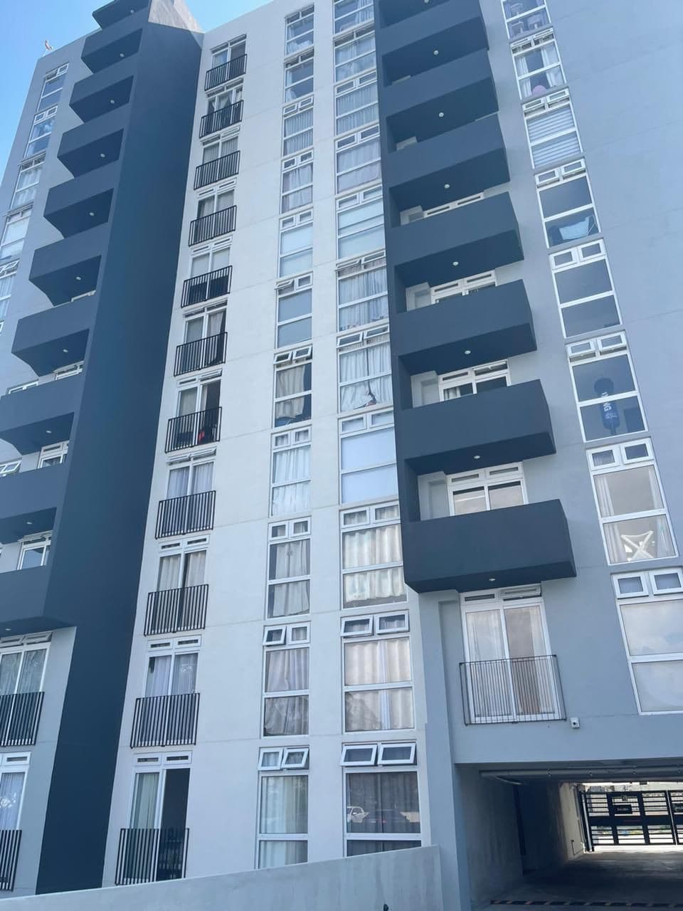 Apartamento de venta en Edificio Akari zona 2 de Mixco - foto 1