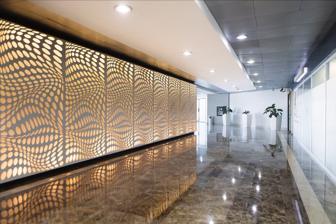 En Alquiler Oficina Zona Pradera con 78.59m2 en Zona 10 - foto 1