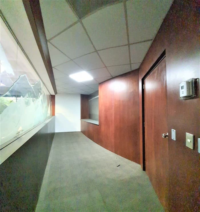 Alquiler oficina en zona 10 Diagonal ¡oficina céntrica! - foto 1