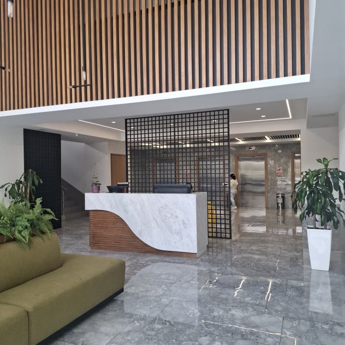 Clinica en Renta edificio Medico en zona 14 - foto 1
