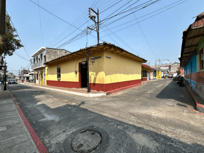 Casa de un Nivel en Venta en el Centro de Retalhuleu - foto 1