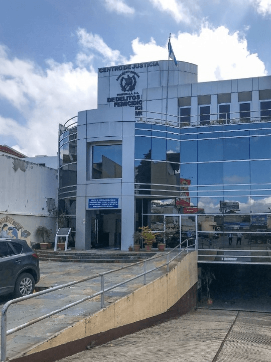 En Venta Edificio Diagonal 6 en Zona 10 para Inversión - foto 1