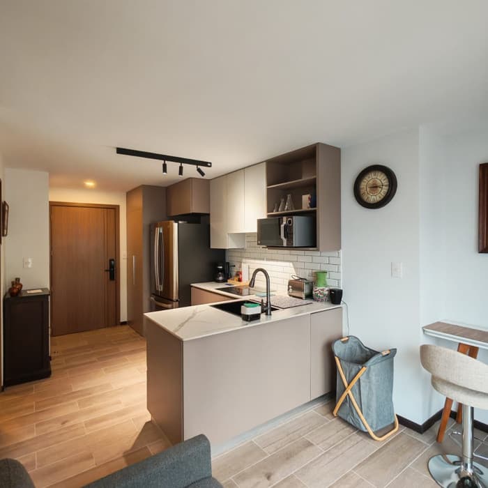 Apartamento amueblado en venta zona 10 BIKO - foto 1