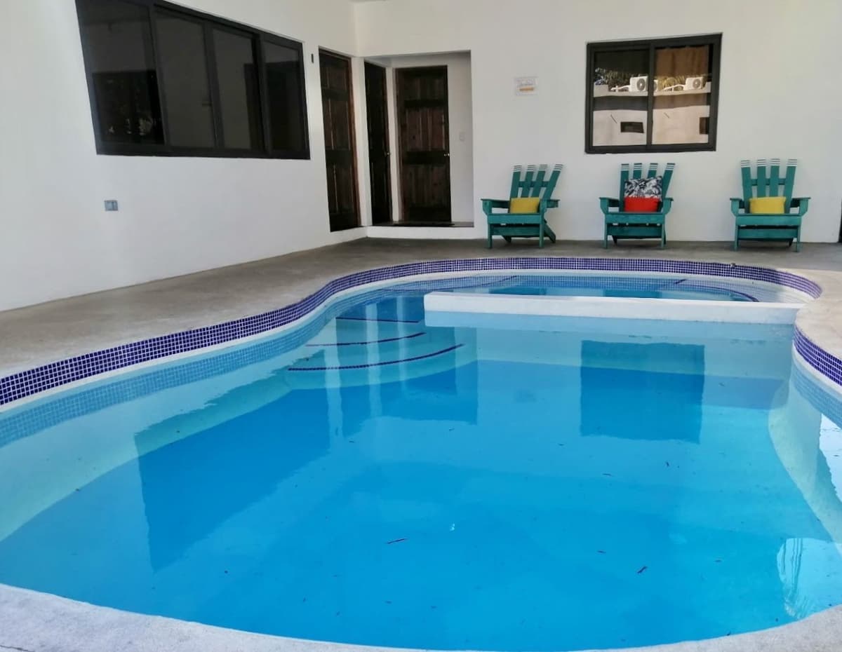 Condominio de casas vacacionales en Venta en Monterrico - foto 1