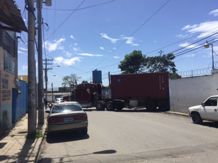TERRENO EN VENTA Y RENTA EN LA BRIGADA ZONA 7 DE MIXCO - foto 1