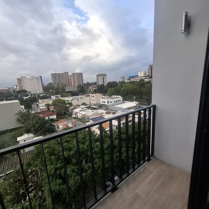 Apartamento Amueblado en Venta en Zona 13 - foto 1