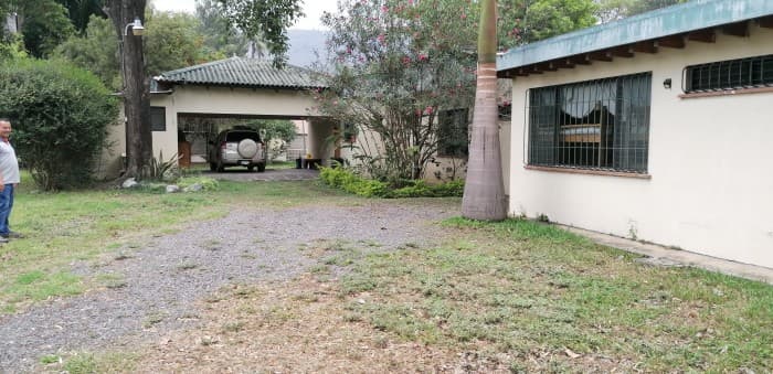 Venta  Chalet terreno grande Amatitlan 10000 vrs - foto 1