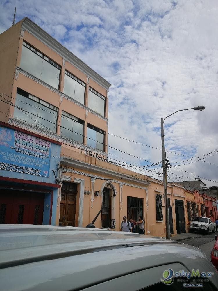 Venta de Edificio en zona 1 ideal para inversionistas - foto 1