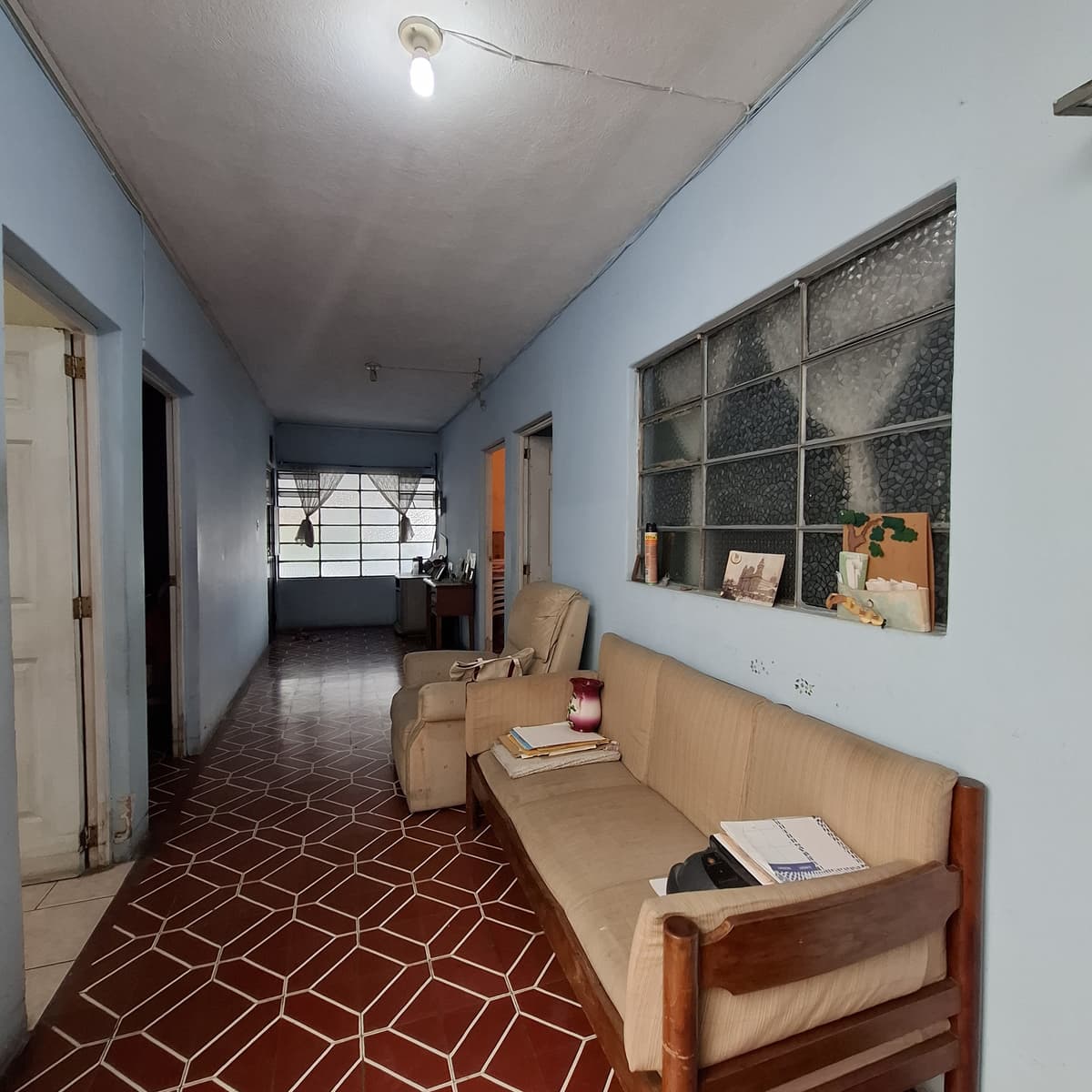 Casa en venta en zona 7 Tikal 1 Avenida Principal - foto 1