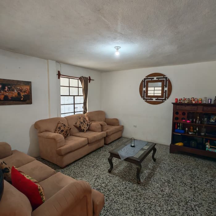 Casa 3 habitaciones en Venta en el Centro de San Lucas  - foto 1