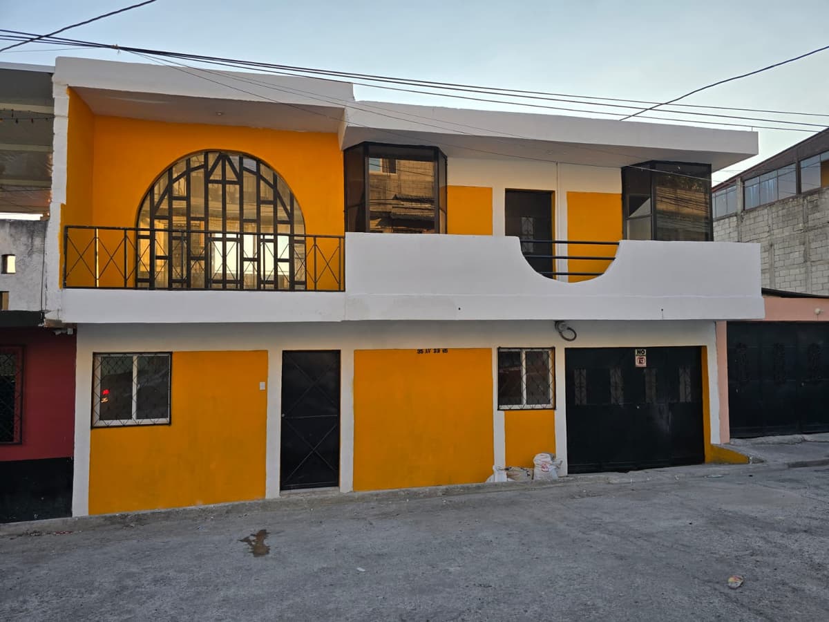 casa en venta zona 18 fuera de garita - foto 1