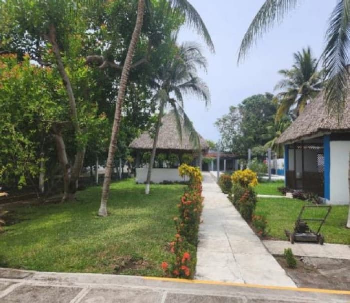 Casa con piscina y rancho a la venta El Pumpo Taxisco - foto 1