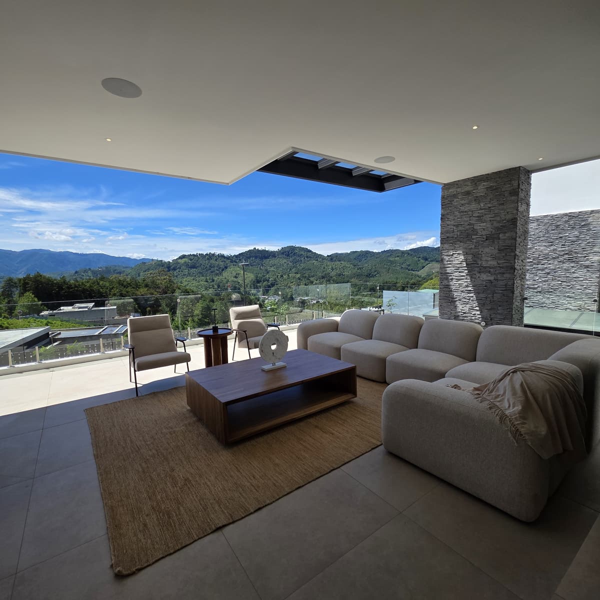 Casa en venta en zona exclusiva en zona 16 el Pulte  - foto 1
