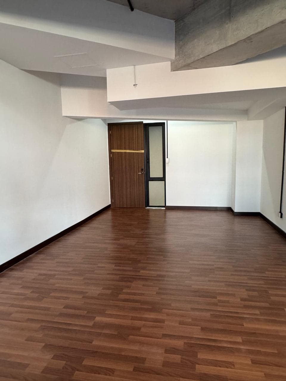 Oficina de 90 mts2 en zona 4 en renta Edificio Séptimo - foto 1